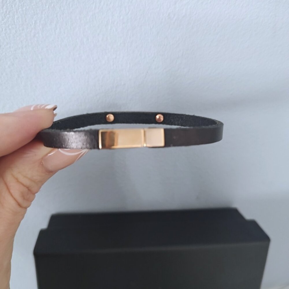 Yves Saint Laurent leather bracelet gold-tone plaque full set dust bag box EUC - Picture 7 of 9